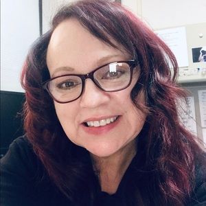 Meet your Posher, Carla